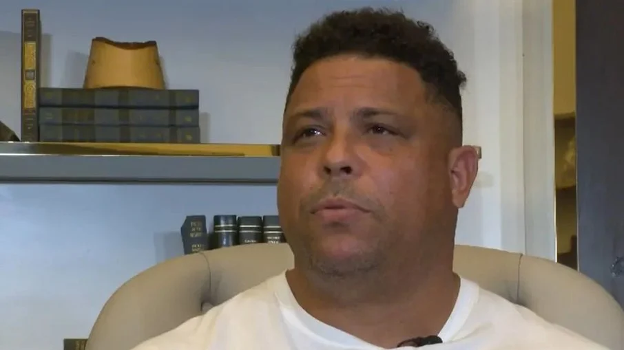 Para Ronaldo Fenômeno o novo técnico tem que ser estrangeiro