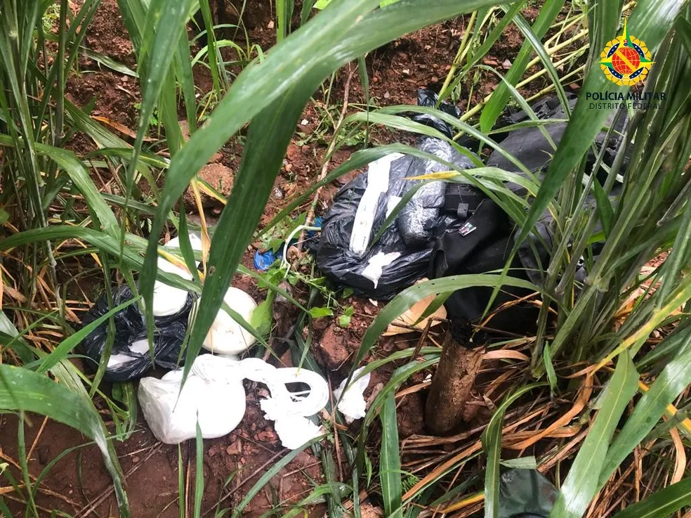 PM do Distrito Federal encontra cerca de 40 quilos de explosivos no Entorno do DF