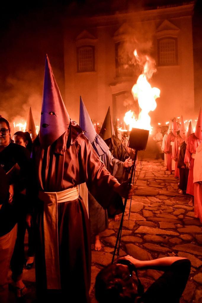 Procissão do Fogaréu marca a Semana Santa na Cidade de Goiás