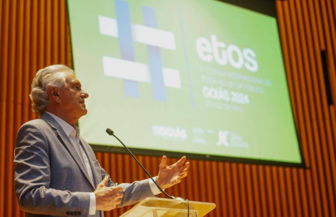 Caiado destaca a necessidade da ética no funcionalismo público