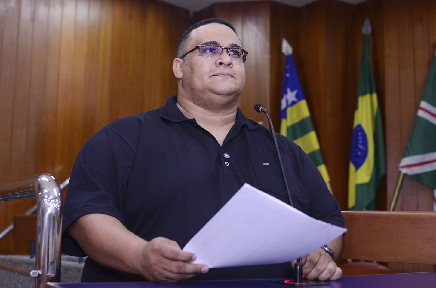 Artigo de jornalista goiano sobre preconceito linguístico é publicado em revista científica Qualis B1