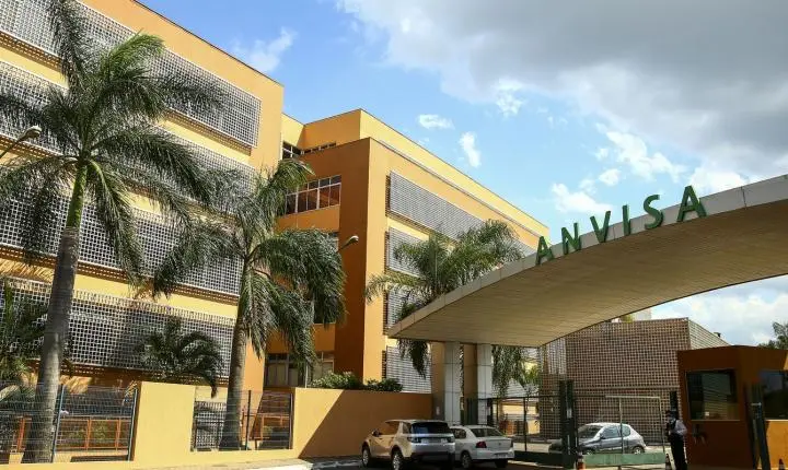 Anvisa suspende venda de energético Mister Hemp