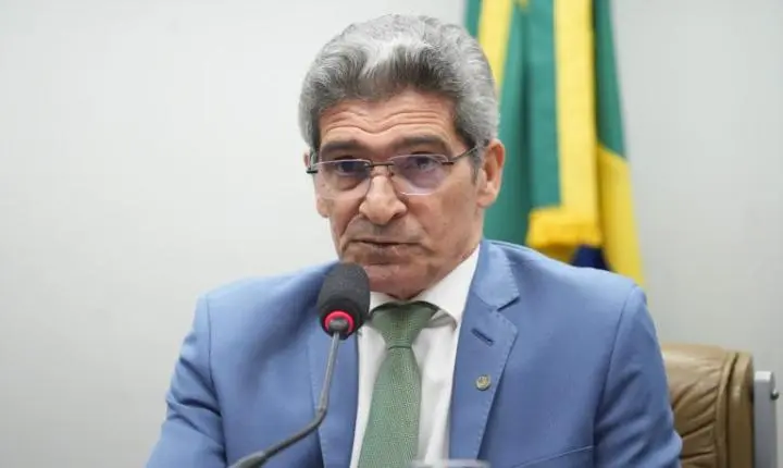 Comissão aprova acúmulo de seguro-defeso com trabalho temporário de até um salário mínimo