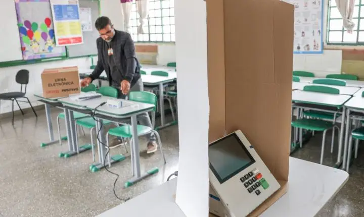 No estado de São Paulo, 32 urnas com problemas são substituídas