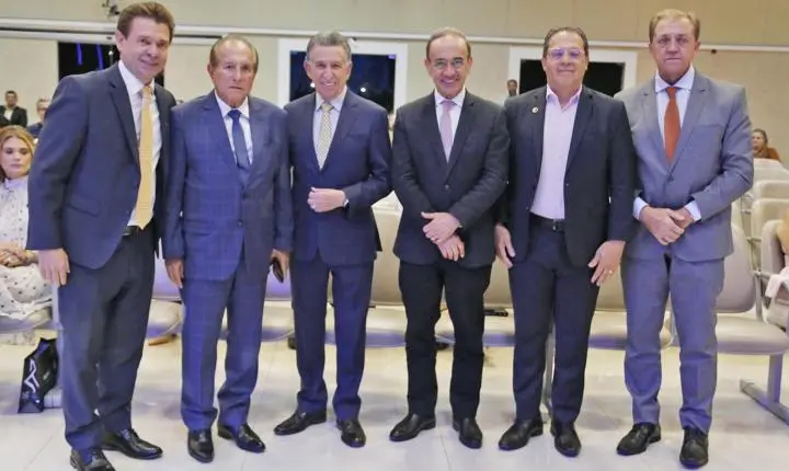 Pastor Gentil celebra 77 anos em noite de fé, homenagens e presença de grandes lideranças em Goiânia